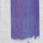 सचिन कुंडलकर हे नाव नाट्यक्षेत्राला अधिक जवळचं. 'छोट्याशा सुट्टीत' या पायोगिक नाट्यलेखनाने त्यांच्यातल्या संवेदनक्षम लेखकाकडे लक्ष वेधलं गेलं. कादंबरीच्या क्षेत्रात 'कोबाल्ट ब्लू 'द्वारे त्यांनी टाकलेलं हे पहिलं पाऊल. खी आणि पुरुष या नातेसंबंधांचा एका वेगळ्या दृष्टीतून न्याहाळलेला कोन आणि समांतरपणे एका अनोळखी नात्याचं अमूर्तरूप पकडण्याचा प्रयास-हे या कादंबरीचं सूत्र. आजच्या काळाचं आणि आजच्या तरुण पिढीच्या आधुनिक विचारांचे-जगणं आस्वादण्याच्या उल्हसित वृत्तीचेचं आणि त्याच उत्कटपणे सुख-वेदनांनाही कवटाळण्याचे एक प्रतिविव न्याहाळता येईल अशी ही कादंबरी. पारदर्शक व्यक्तिरेखा आणि तरुणाईच्या सळसळत्या, जिवंत भाषेचा सहज आविष्कार हे 'कोबाल्ट ब्लू'चे ठळक विशेष. नाटकाप्रमाणेच कादंबरीक्षेत्रातील सचिन कुंडलकरांचा हा पहिला प्रयत्न म्हणूनच आश्वासक ठरणारा.